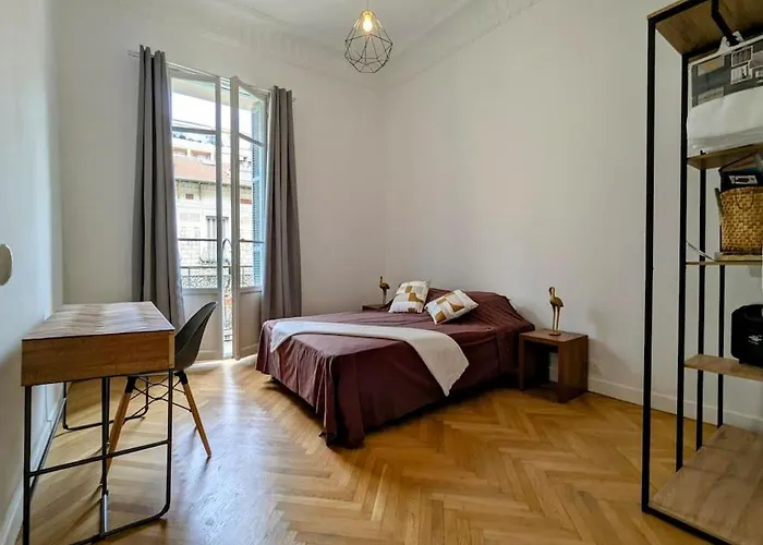 3 Pieces 70m2 Coeur De Апартаменты Ницца